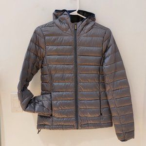 Lolë Ultra Light Packable Down Jacket (XS/Fits Teen or Petite)